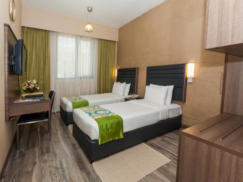 Oasis Deira Hotel Dubai Esterno foto
