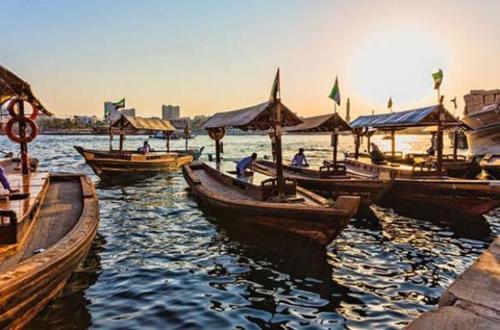 Oasis Deira Hotel Dubai Esterno foto